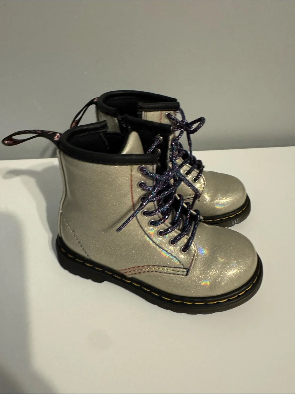 Dr. Martens Kids Metallic Silver Holographic Lace-Up Boots